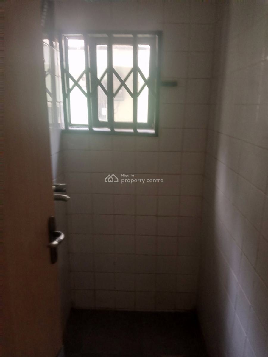 Newly Renovated 3 Bedroom Apartment, Utako, Abuja, Flat / Apartment for Rent