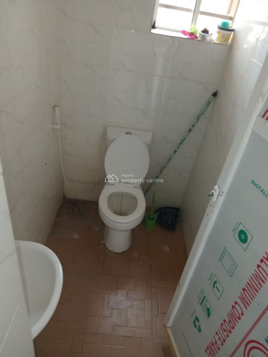 Spacious Room and Parlour Upstairs, Ogombo, Ajah, Lagos, Mini Flat (room and Parlour) for Rent