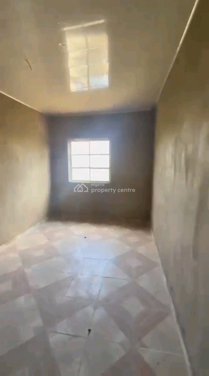 a Very Spacious and Standard 2bedroom Apartment, Upstairs, Waec, Fadeyi, Shomolu, Lagos, Flat / Apartment for Rent
