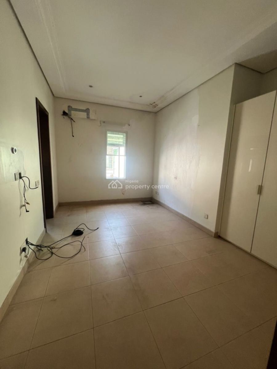 Spacious 4 Bedroom Semi-detached Duplex with Bq, Lekki Phase 1, Lekki, Lagos, Semi-detached Duplex for Rent