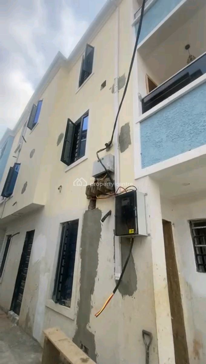 7 Nos of Newly Built Decent Spacious Mini Upflat with 2t1b All Tilled, Kiniunifa Street, Sawmil, Gbagada, Lagos, Mini Flat (room and Parlour) for Rent