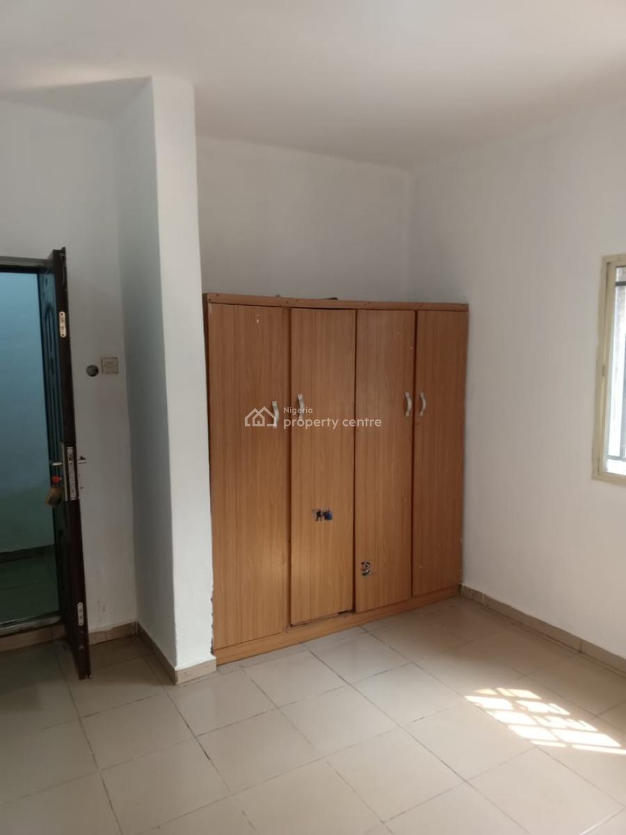 Executive Spacious Big 3 Bedroom Flat Apartment, Egbeda, Alimosho, Lagos, Flat / Apartment for Rent