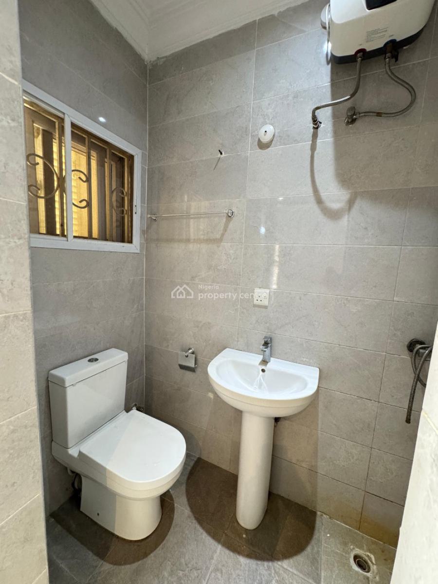 Spacious Luxurious with 3 Toilets, Sangotedo, Ajah, Lagos, Flat / Apartment for Rent