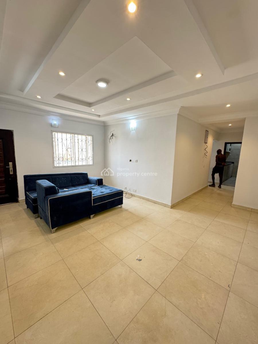 Spacious Luxurious with 3 Toilets, Sangotedo, Ajah, Lagos, Flat / Apartment for Rent