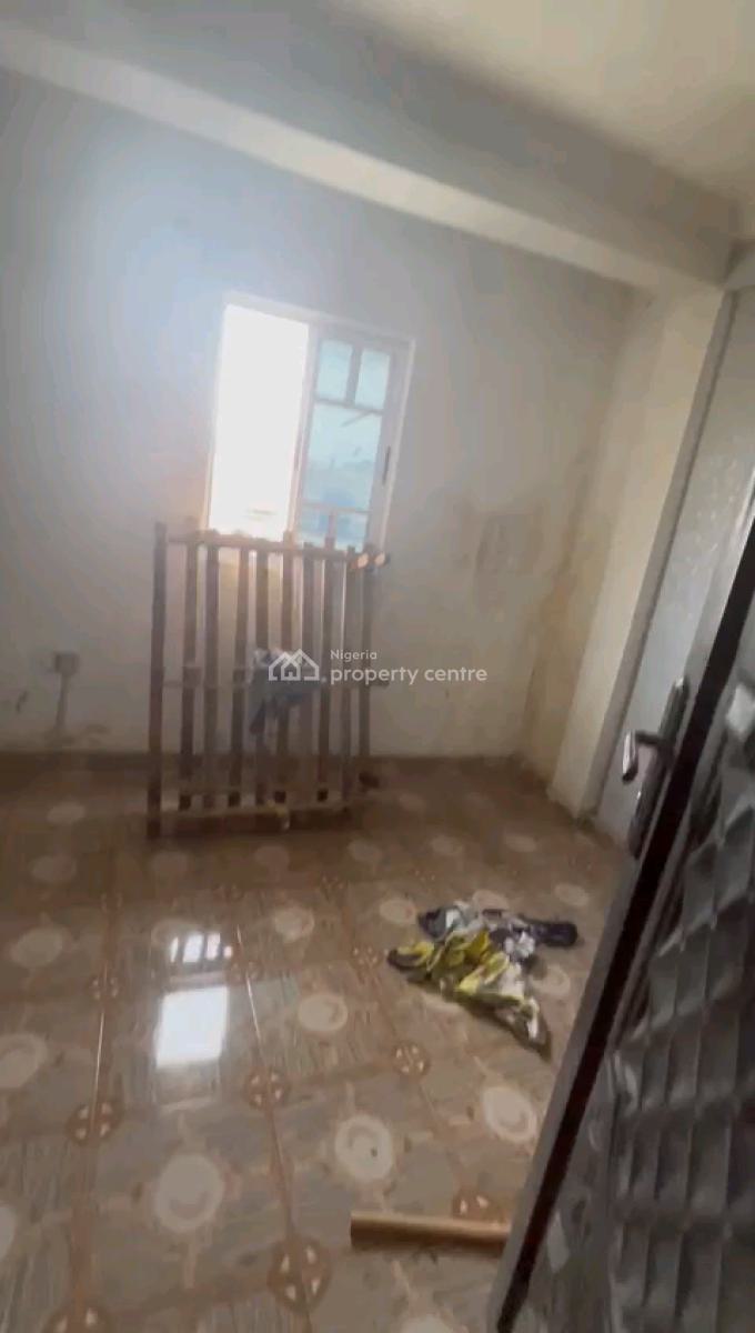 Standard Room Self Contain, Ilaje Bus Stop, Bariga, Shomolu, Lagos, Self Contain (single Rooms) for Rent