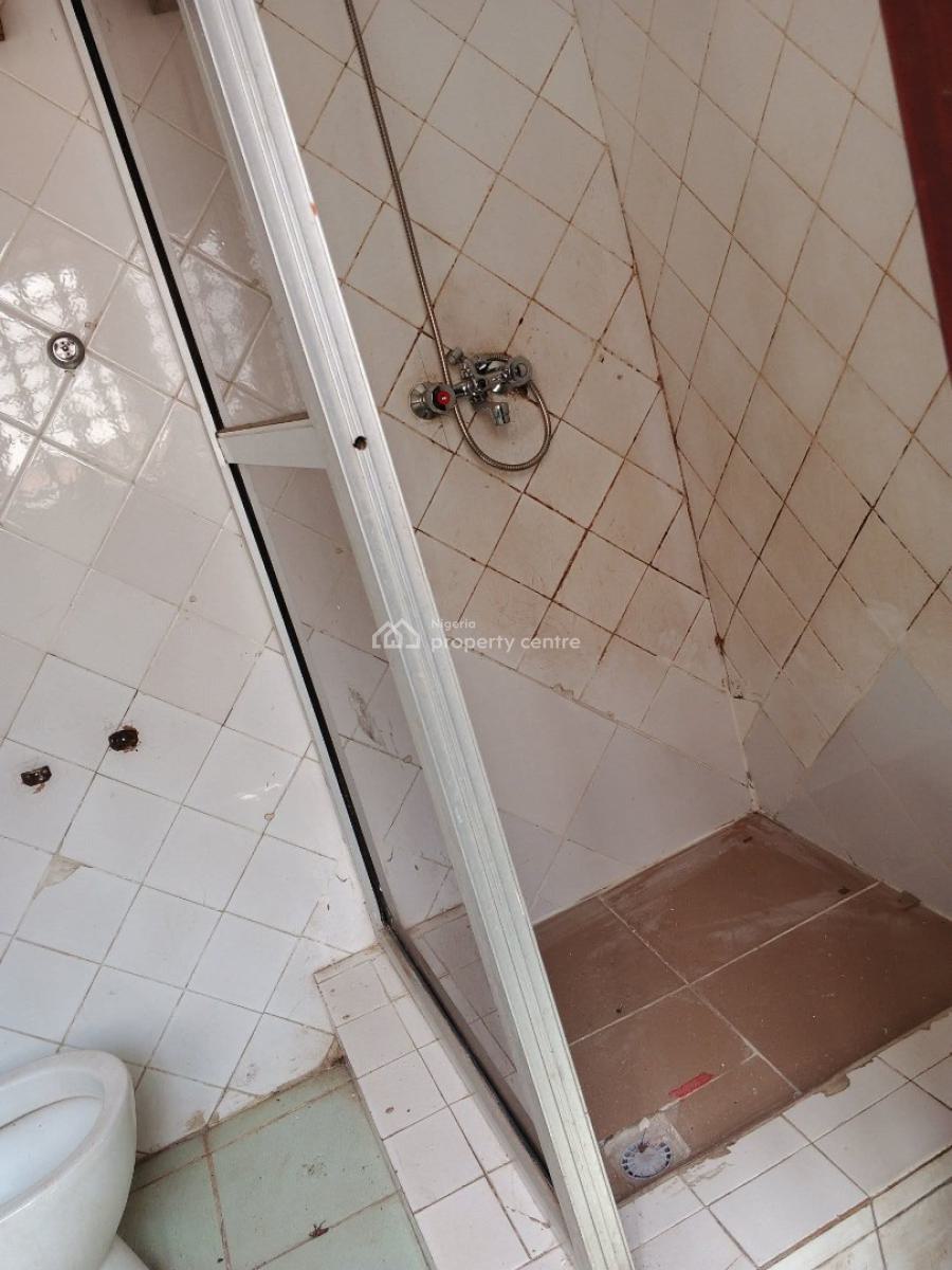 Standard Three Bedrooms Flat, Wuse 2, Abuja, Flat / Apartment for Rent