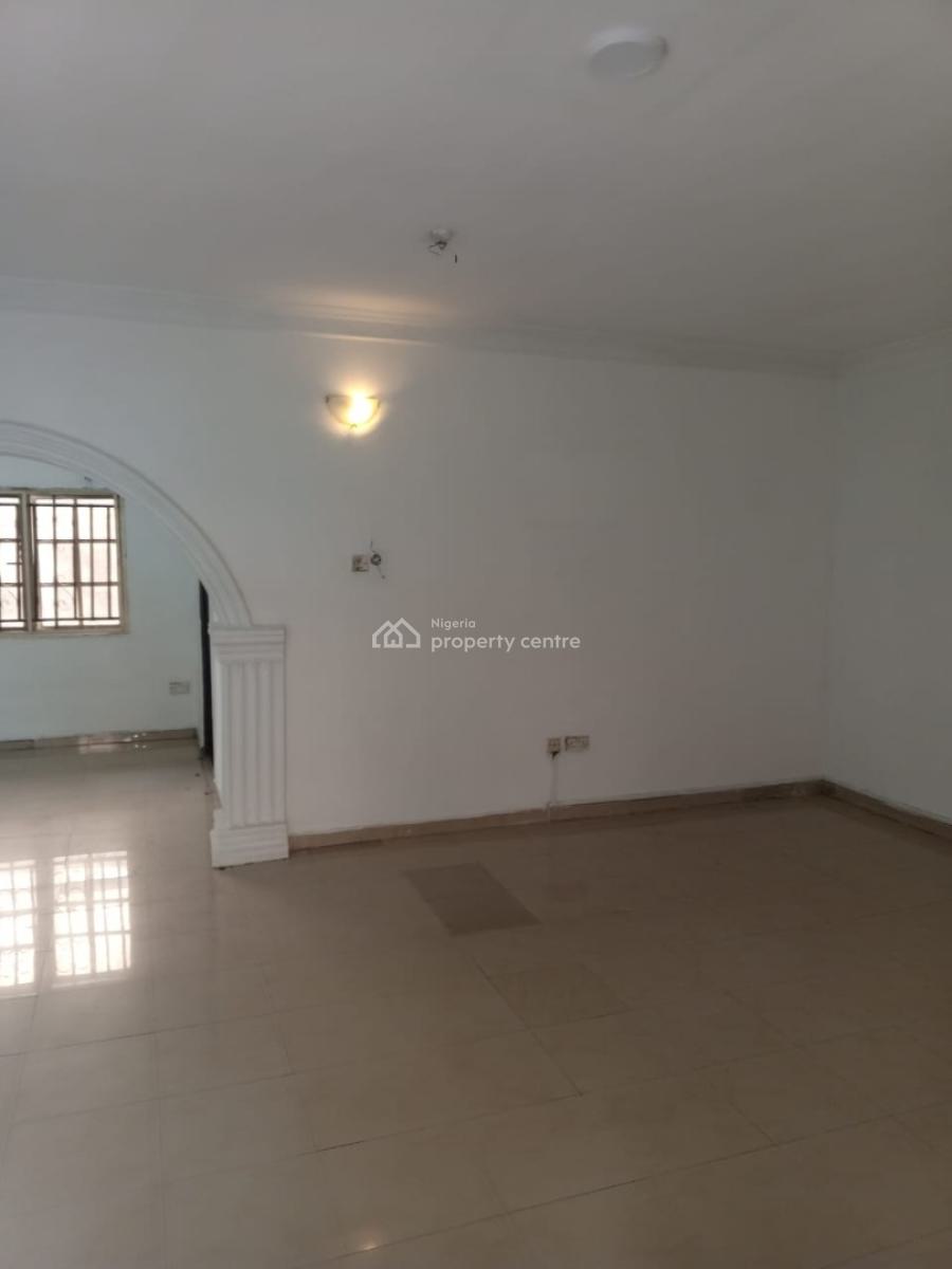 Executive Spacious Big 3 Bedroom Flat Apartment, Akowonjo, Egbeda, Alimosho, Lagos, Flat / Apartment for Rent