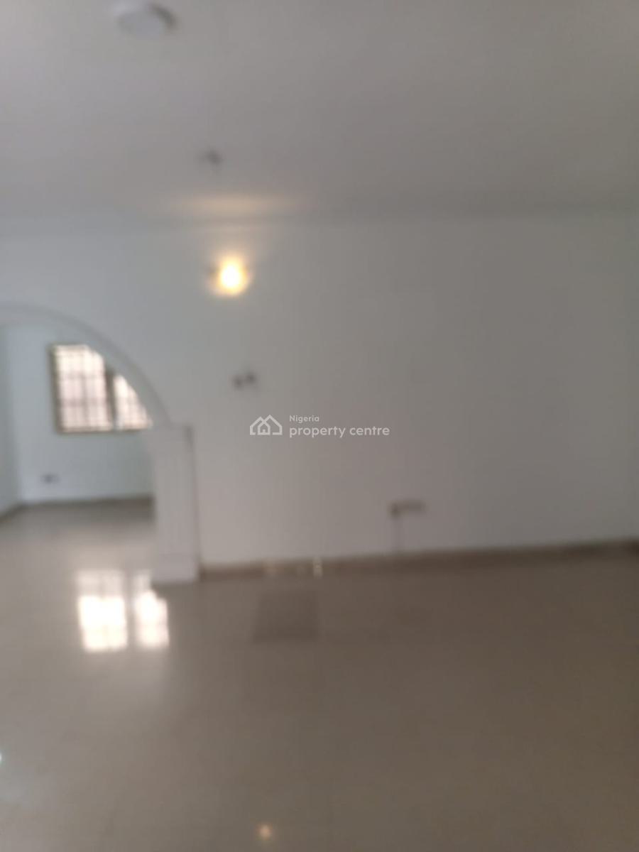 Executive Spacious Big 3 Bedroom Flat Apartment, Akowonjo, Egbeda, Alimosho, Lagos, Flat / Apartment for Rent
