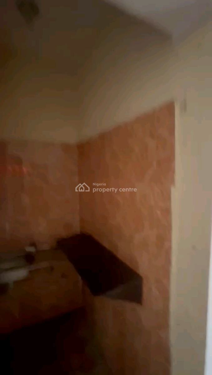 Standard Room Self Contain, Ilaje Bus Stop, Bariga, Shomolu, Lagos, Self Contain (single Rooms) for Rent