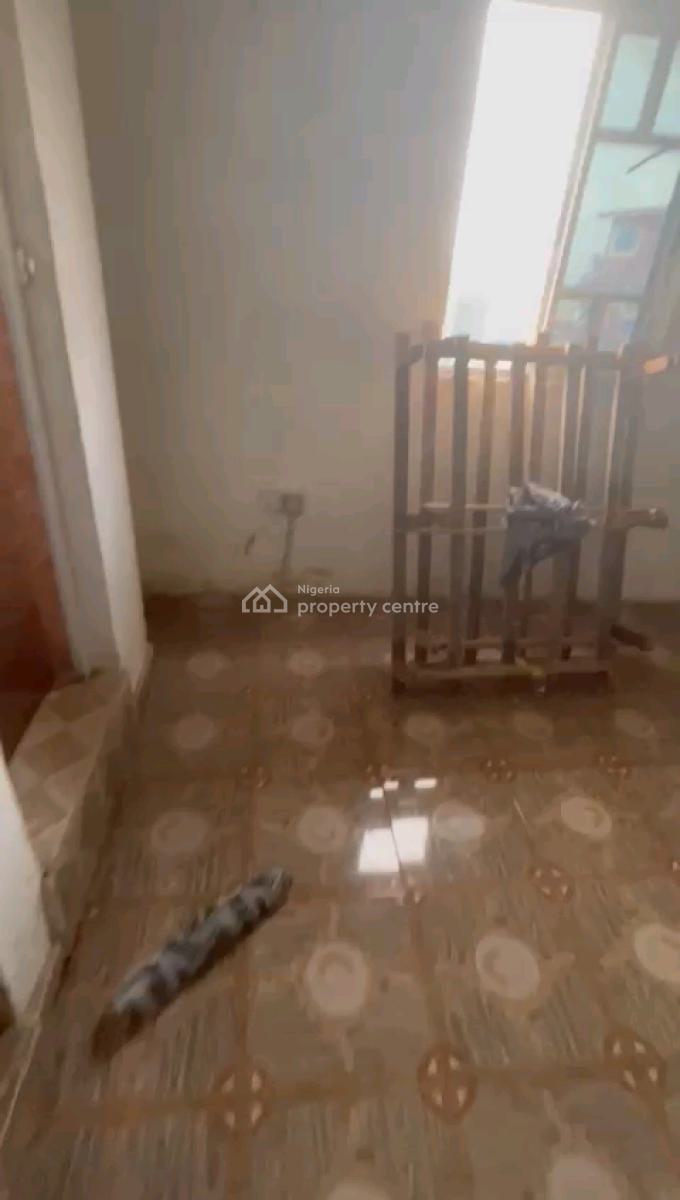 Standard Room Self Contain, Ilaje Bus Stop, Bariga, Shomolu, Lagos, Self Contain (single Rooms) for Rent