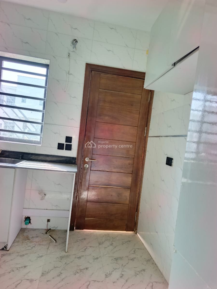 Smart Spacious Newly Built 2 Bedrooms Apartment Corner Piece., Abraham Adesanya Axis, Ajah, Lagos, Flat / Apartment for Sale