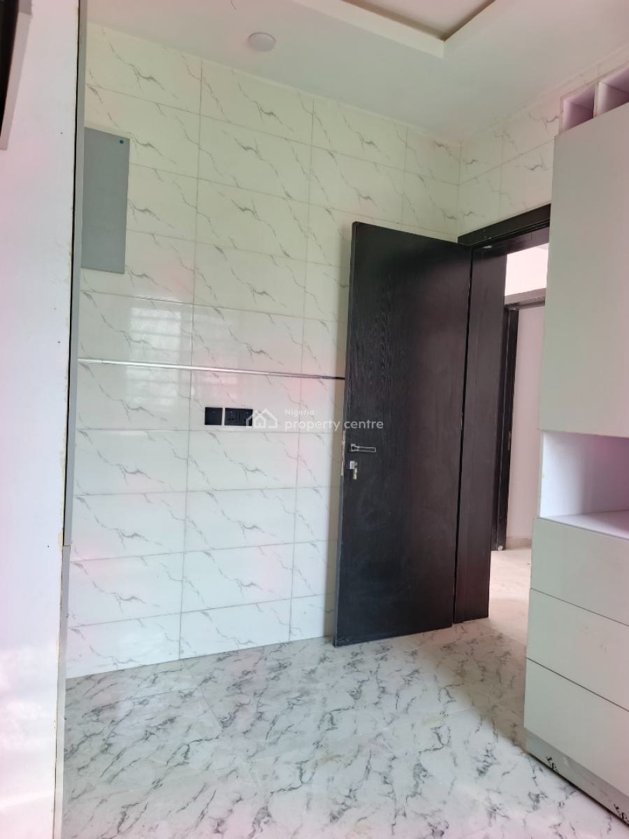 Smart Spacious Newly Built 2 Bedrooms Apartment Corner Piece., Abraham Adesanya Axis, Ajah, Lagos, Flat / Apartment for Sale