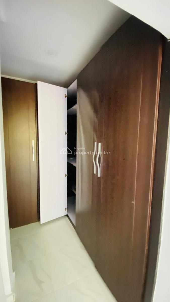 Luxury 4 Bedroom Terraced Duplex with Excellent Facilities, Off Freedom Way., Lekki Phase 1, Lekki, Lagos, Terraced Duplex for Rent