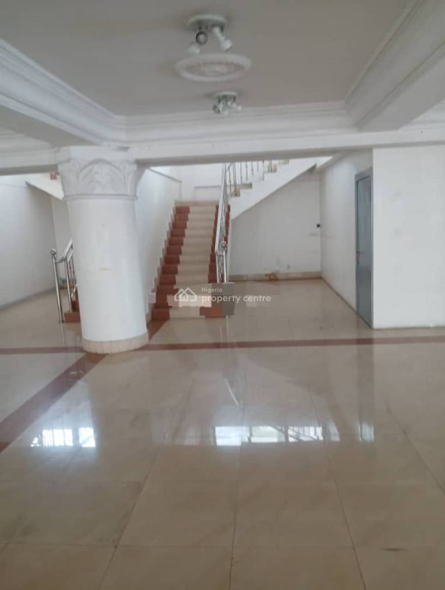 Premium 1,250sqm Office/showroom Space, on Akin Adesola/adeyemo Alakija, Victoria Island (vi), Lagos, Plaza / Complex / Mall for Rent
