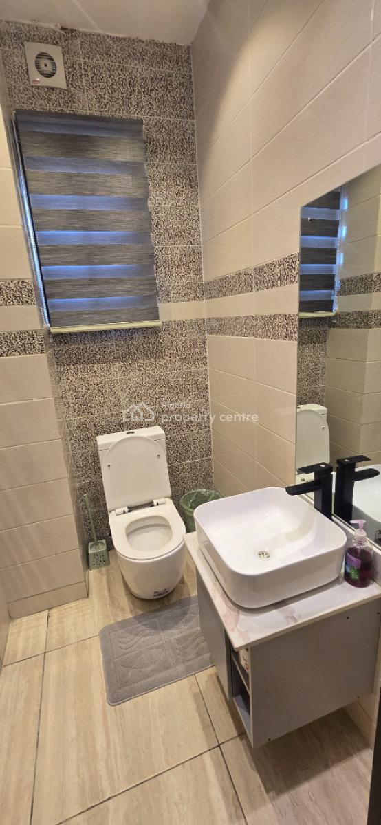 Fully Furnished 3 Bedroom Upper Floor Flat, Off Palace Road, Oniru, Victoria Island (vi), Lagos, Flat / Apartment for Rent