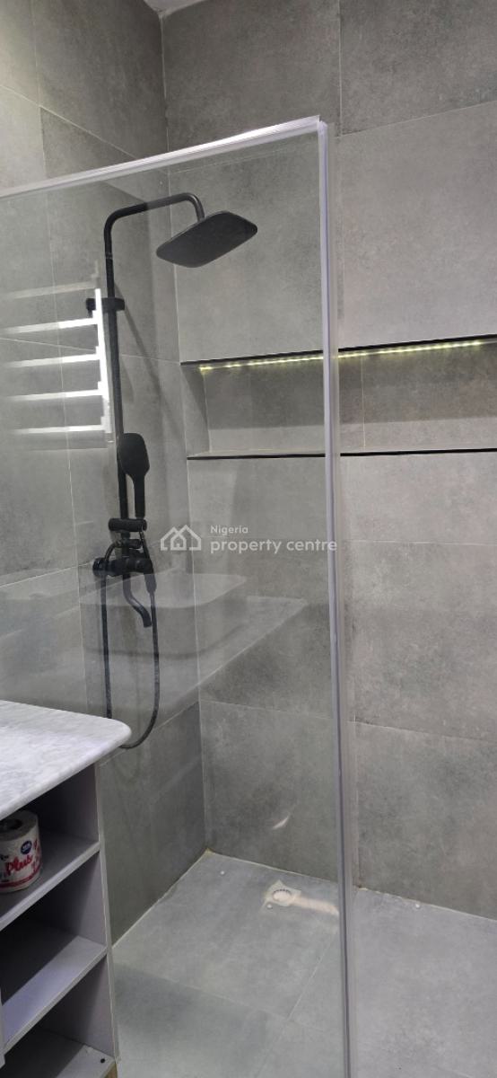 Fully Furnished 3 Bedroom Upper Floor Flat, Off Palace Road, Oniru, Victoria Island (vi), Lagos, Flat / Apartment for Rent