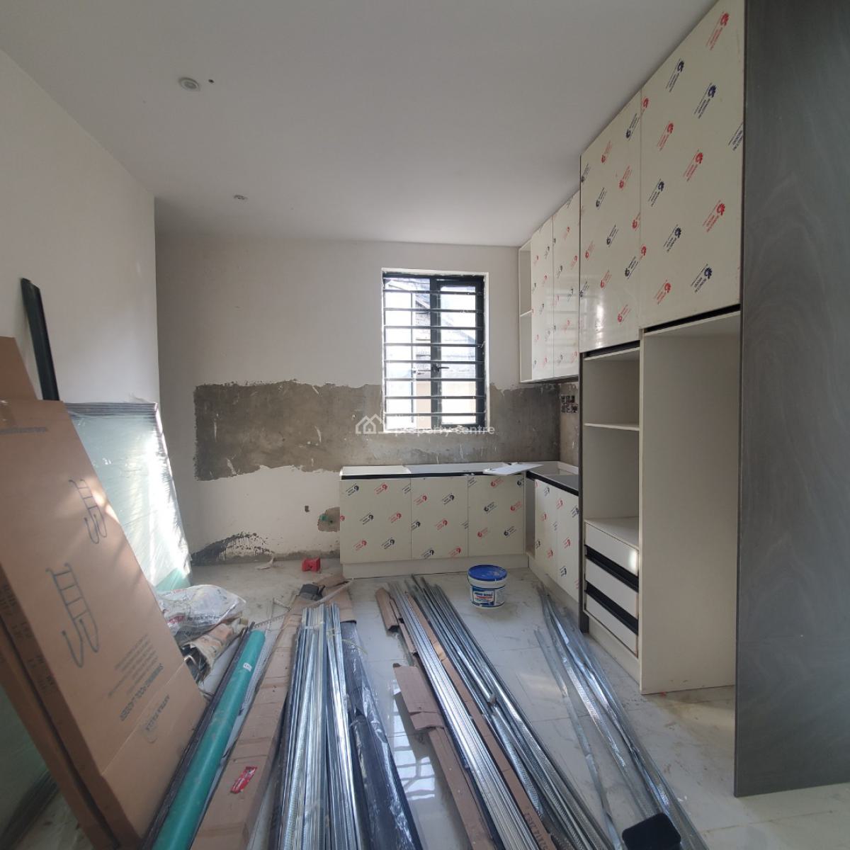 Exquisite 3 Bedroom Apartment with an Elevator, Pool, Gym, & Bq, Lekki Phase 1, Lekki, Lagos, Flat / Apartment for Sale