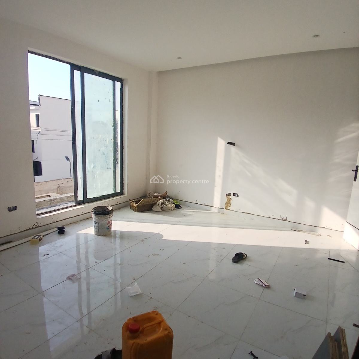 Aesthetically Pleasing 2 Bedrooms Apartment, Lekki Phase 1, Lekki, Lagos, Flat / Apartment for Sale