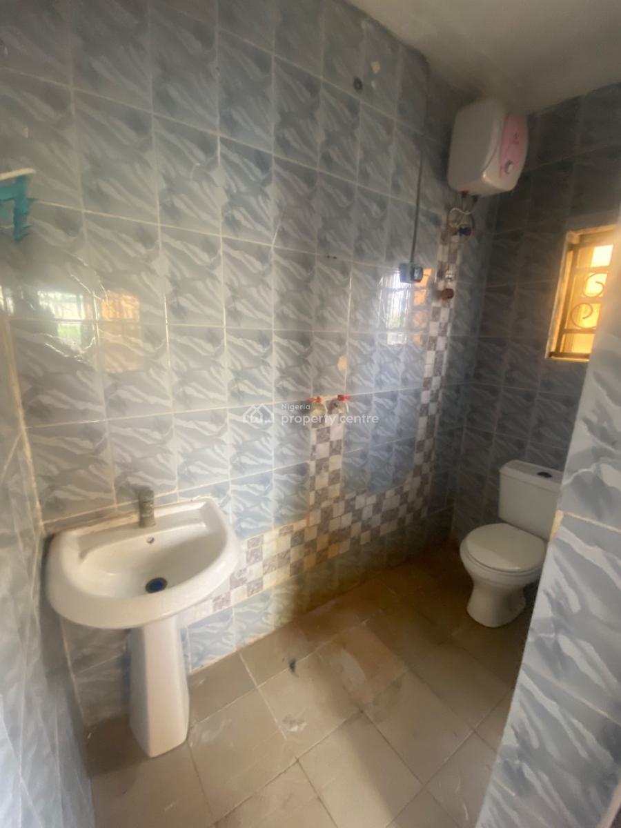 Spacious 2 Bedroom Apartment Close to The Bus Stop, Ajax Bell, Ogombo, Ajah, Lagos, Flat / Apartment for Rent