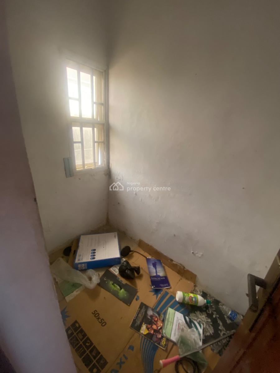 Spacious 2 Bedroom Apartment Close to The Bus Stop, Ajax Bell, Ogombo, Ajah, Lagos, Flat / Apartment for Rent