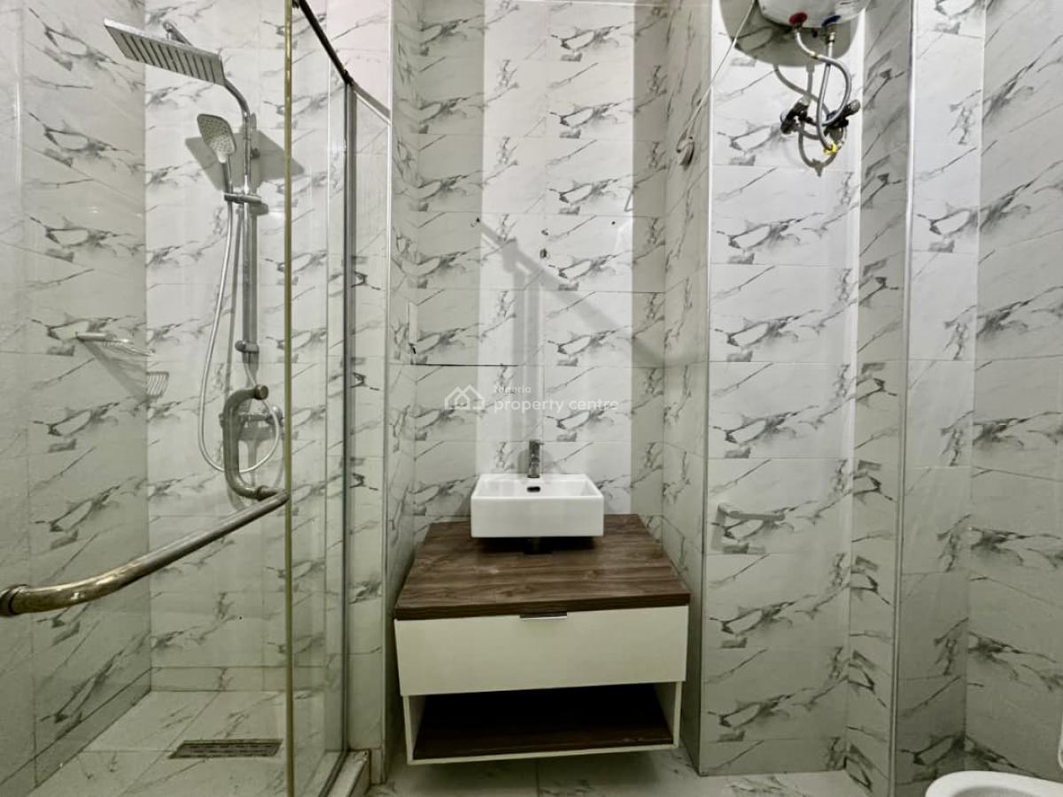 Dont Miss This! Exquisite Luxury 2 Bedroom Apartment with Pool & Gym, Periwinkle Estate, Lekki Phase 1, Lekki, Lagos, Flat / Apartment for Rent