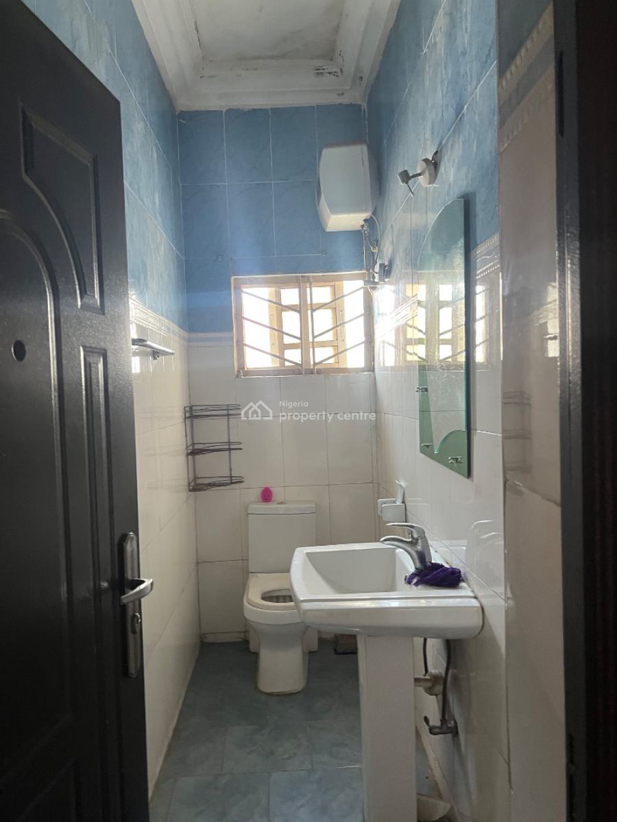 Serviced 3 Bedroom Flat,1st Floor, with Generator & Ac, Tarred Road, Jabi Main, Jabi, Abuja, Flat / Apartment for Rent