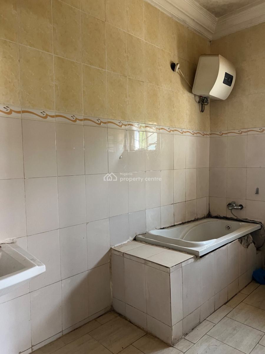 Serviced 3 Bedroom Flat,1st Floor, with Generator & Ac, Tarred Road, Jabi Main, Jabi, Abuja, Flat / Apartment for Rent