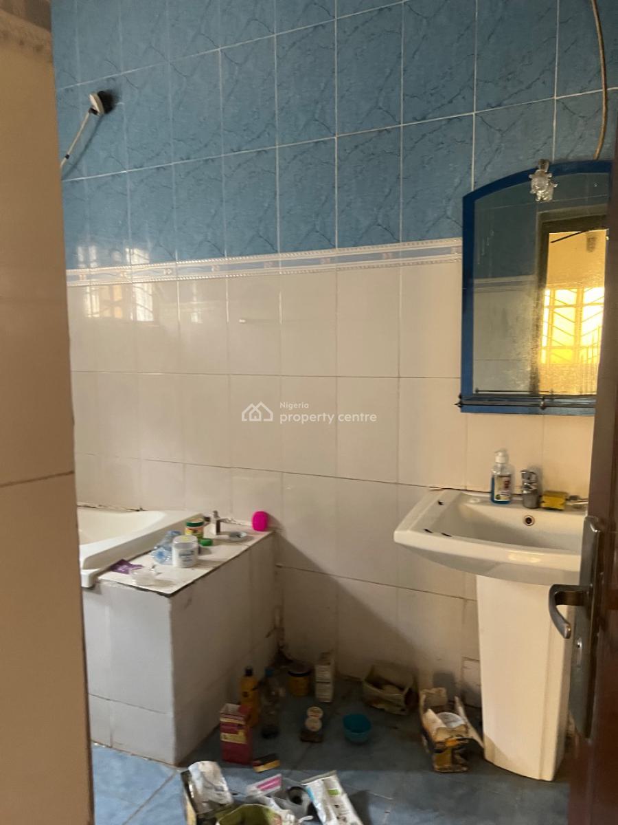 Serviced 3 Bedroom Flat,1st Floor, with Generator & Ac, Tarred Road, Jabi Main, Jabi, Abuja, Flat / Apartment for Rent