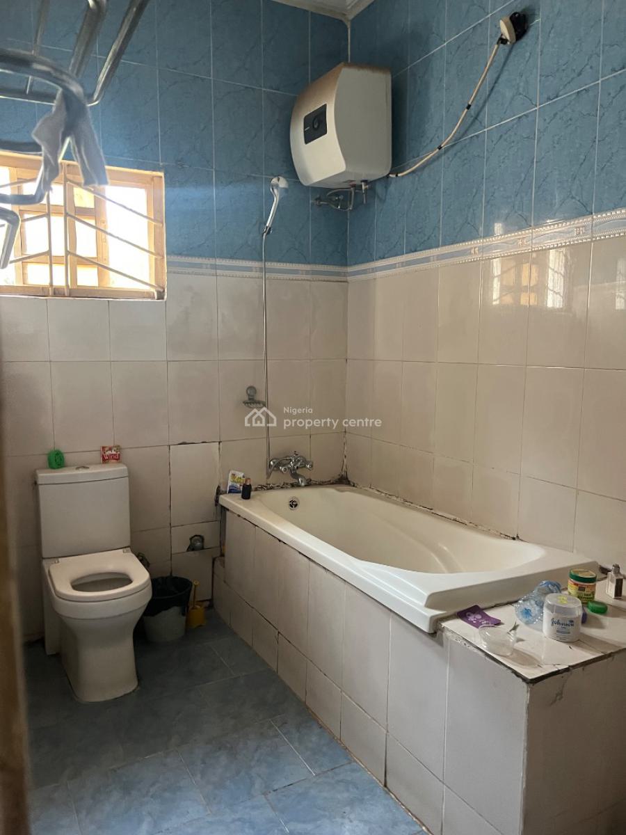 Serviced 3 Bedroom Flat,1st Floor, with Generator & Ac, Tarred Road, Jabi Main, Jabi, Abuja, Flat / Apartment for Rent