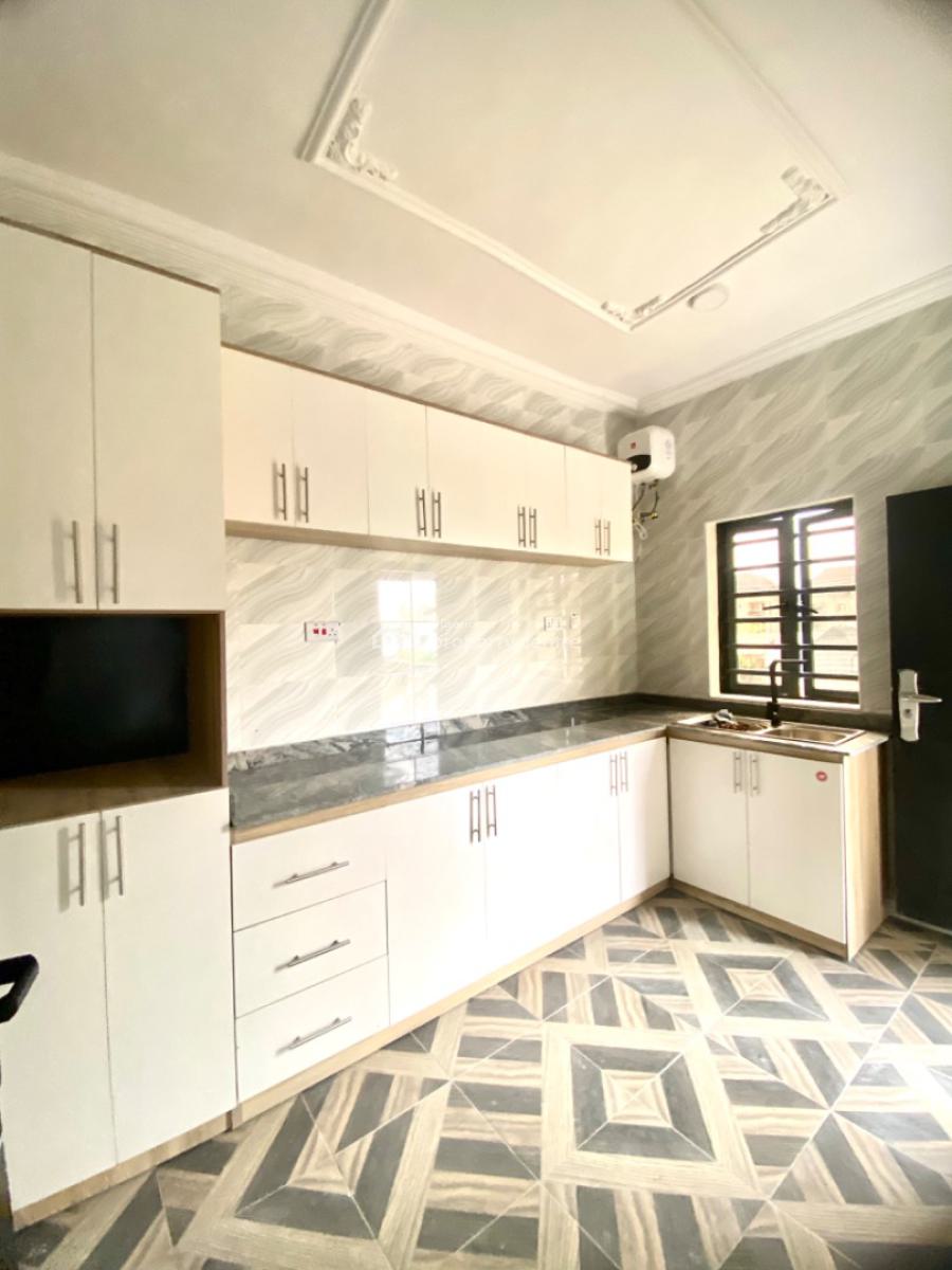 an Executive One Bedroom Flat, Silver Point Estate Besides Blenco Mall, Sangotedo, Ajah, Lagos, Mini Flat (room and Parlour) for Rent