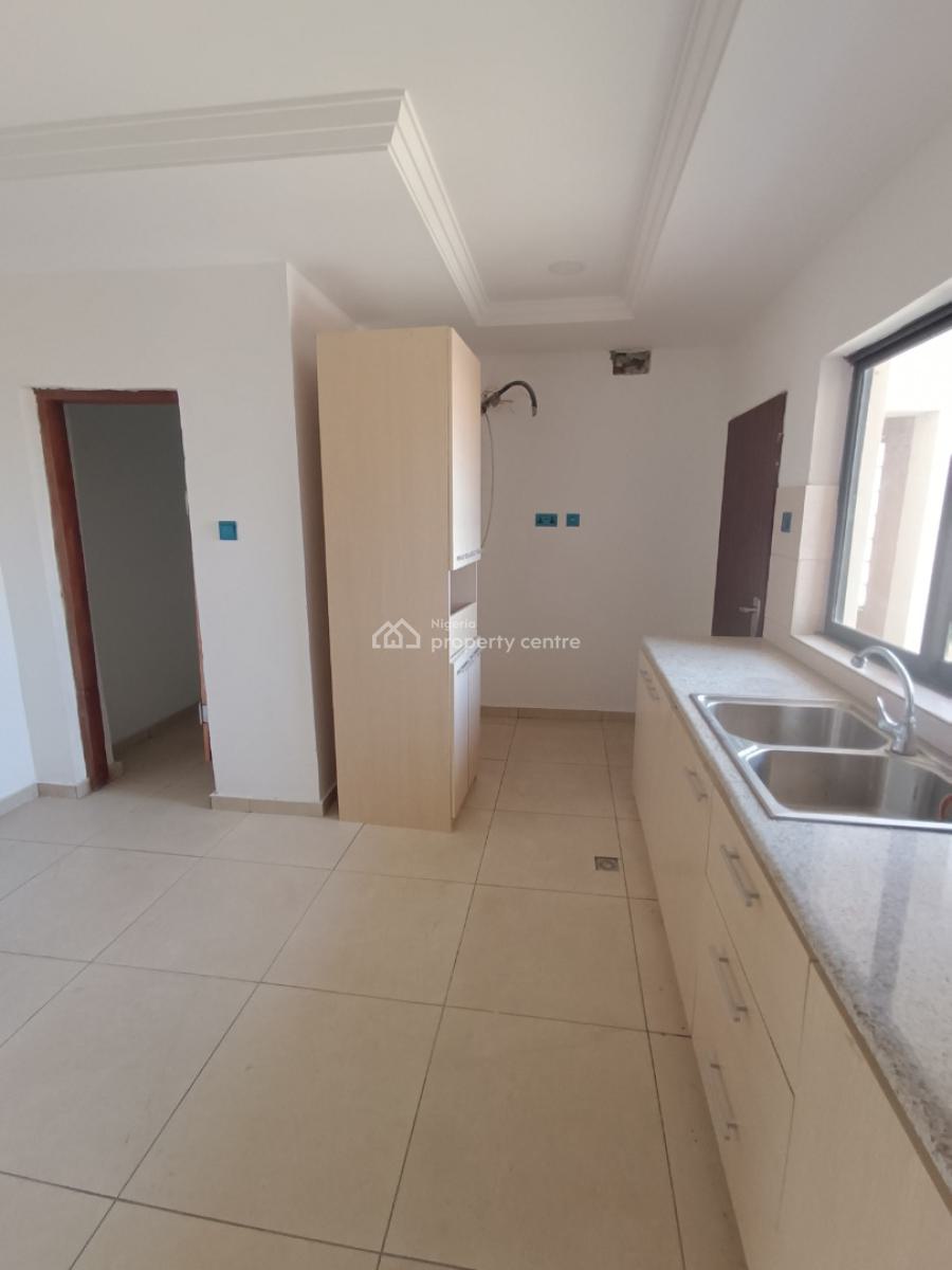 3 Bedroom Flat with Bq (upstairs), Near Shoprite, Sangotedo, Ajah, Lagos, Flat / Apartment for Rent