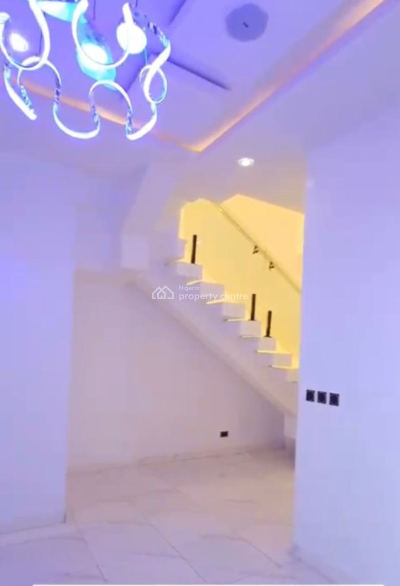4 Bedroom Terrace Duplex, Ikota, Lekki, Lagos, Semi-detached Duplex for Rent