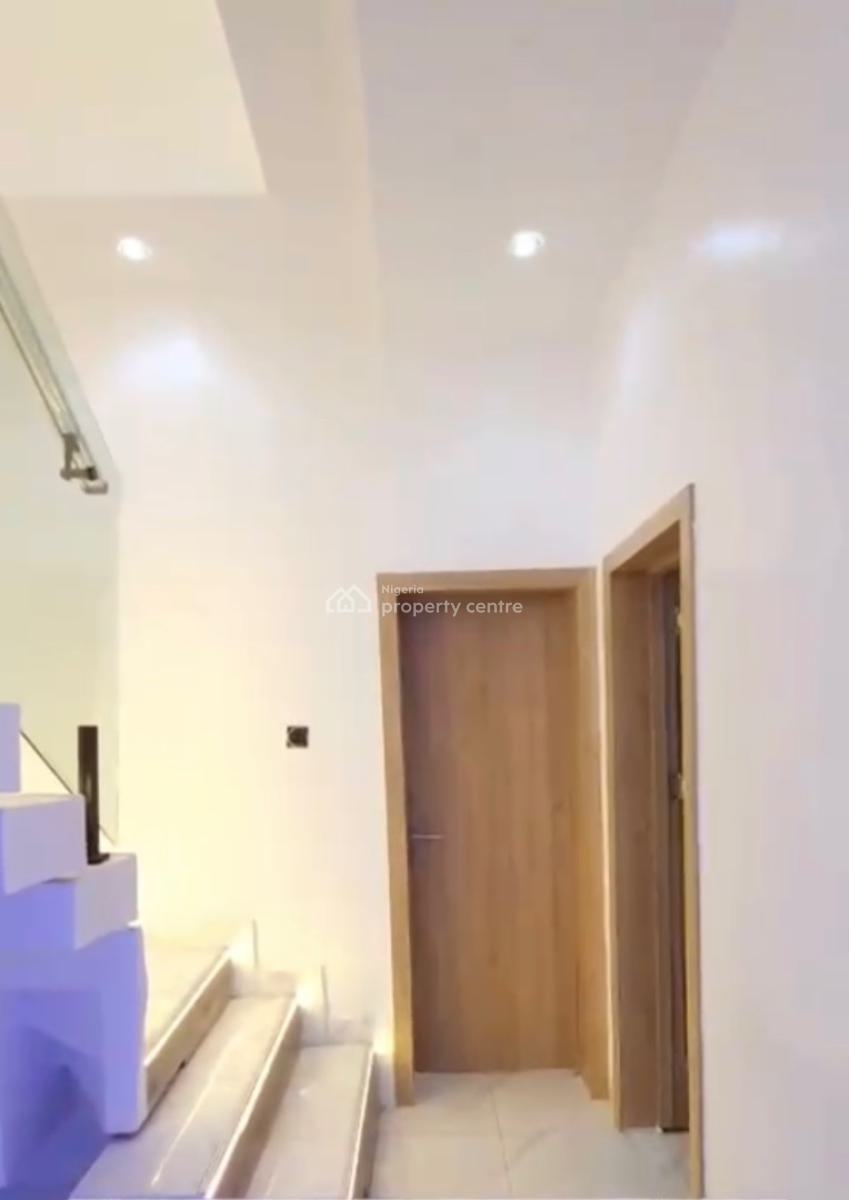 4 Bedroom Terrace Duplex, Ikota, Lekki, Lagos, Semi-detached Duplex for Rent