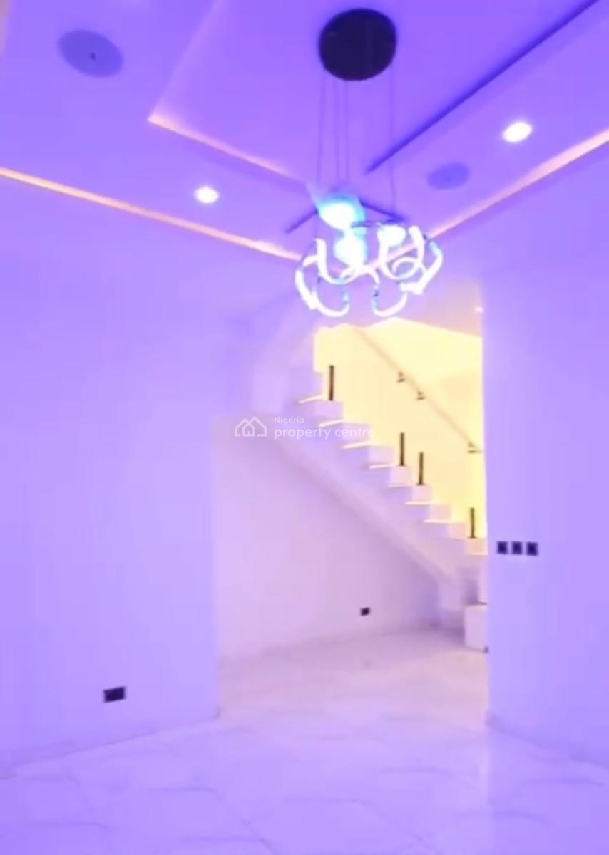 4 Bedroom Terrace Duplex, Ikota, Lekki, Lagos, Semi-detached Duplex for Rent