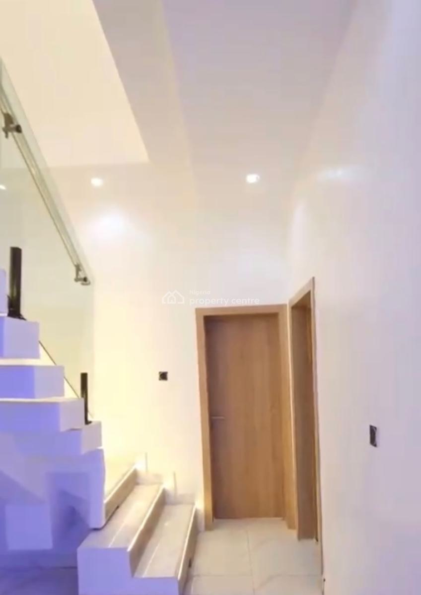 4 Bedroom Terrace Duplex, Ikota, Lekki, Lagos, Semi-detached Duplex for Rent