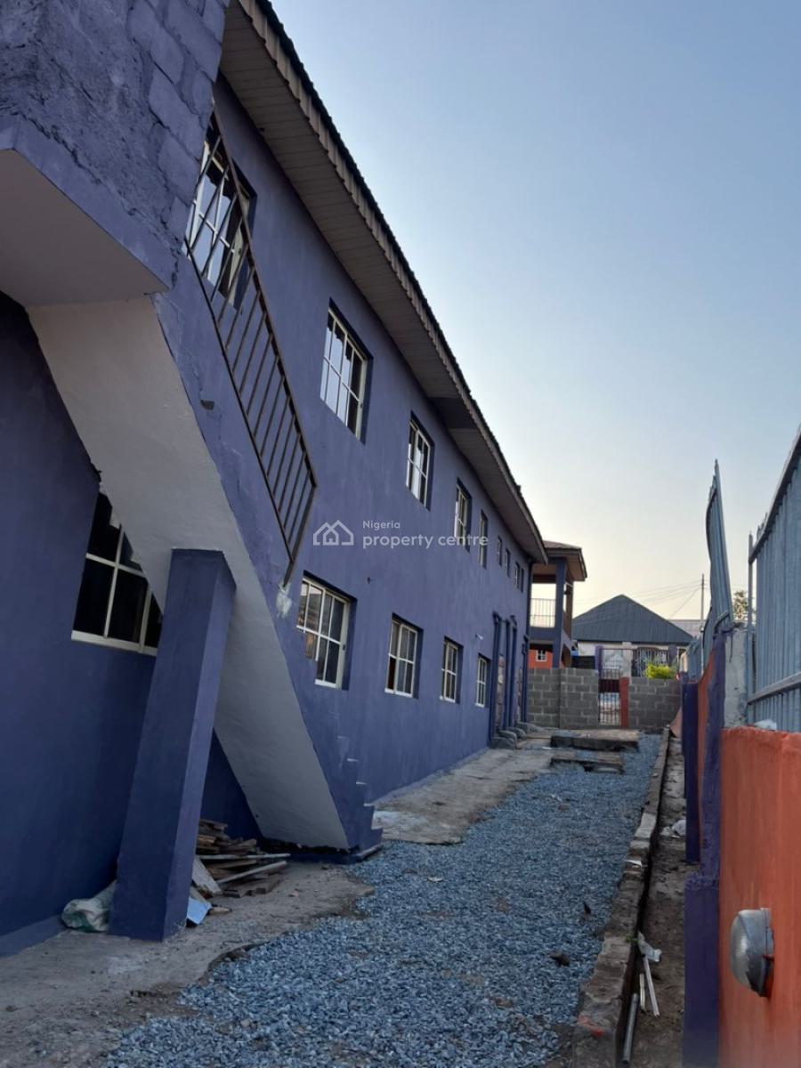 Luxury 10  Unit of 2 Bedroom with a Unit Duplex, Ibadan, Oyo, Flat / Apartment for Sale