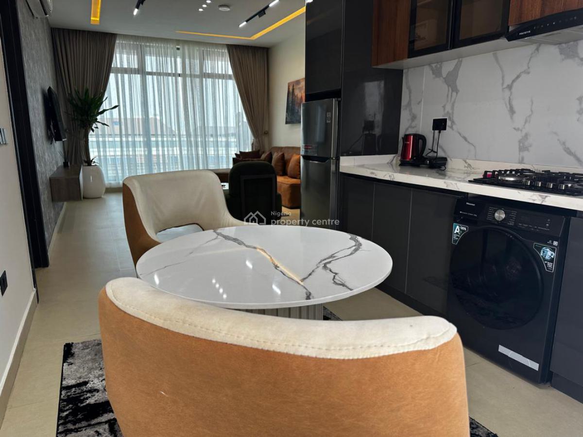 1 Bedroom Newly Built Pent-floor Apartment, 7 Oluwakayode Jacobs Crescent, Lekki Phase 1, Lekki, Lagos, Flat / Apartment Short Let