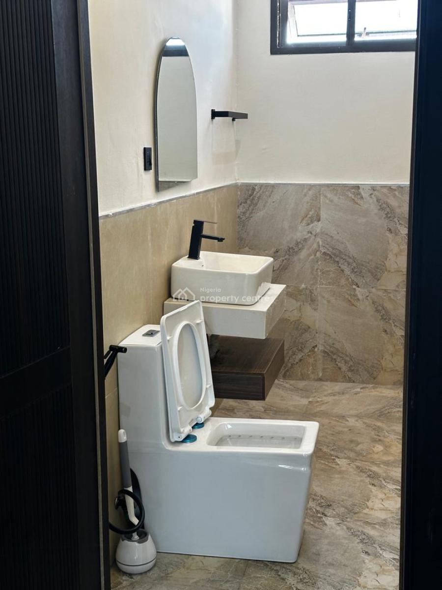 1 Bedroom Newly Built Pent-floor Apartment, 7 Oluwakayode Jacobs Crescent, Lekki Phase 1, Lekki, Lagos, Flat / Apartment Short Let