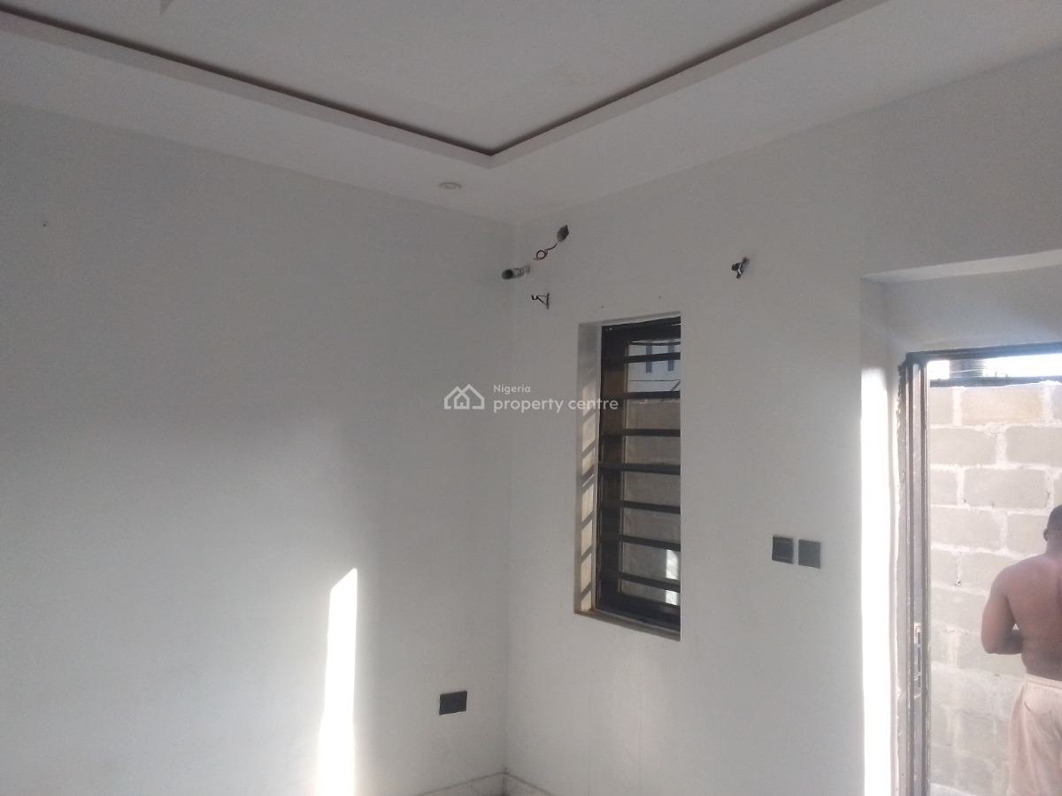 Spacious Luxury 1 Bedroom Flat with Excellent Features, Newtown Estate, Ogombo, Ajah, Lagos, Mini Flat (room and Parlour) for Rent