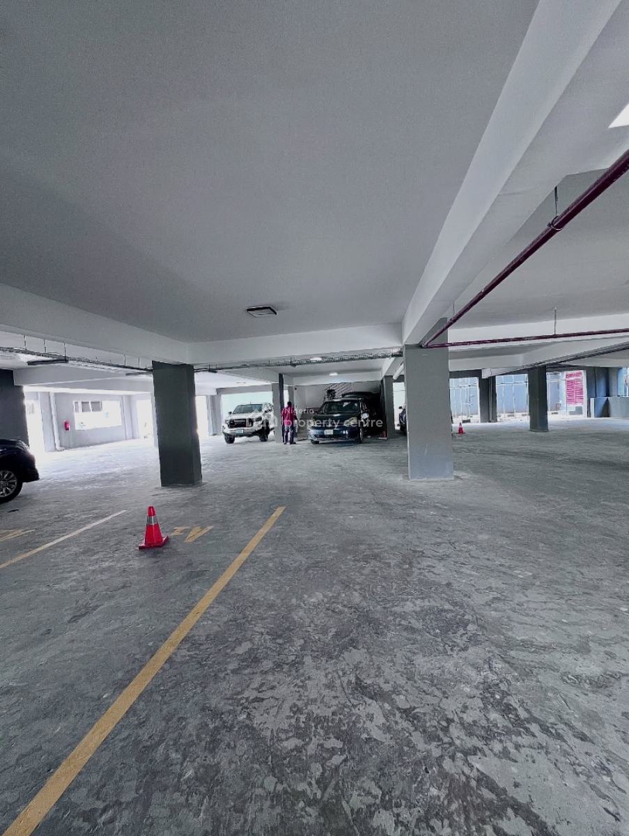 Fully Serviced 3 Bedroom Apartment with Pool,gym and Bq, Lekki Phase 1, Lekki Phase 1, Lekki, Lagos, Block of Flats for Sale