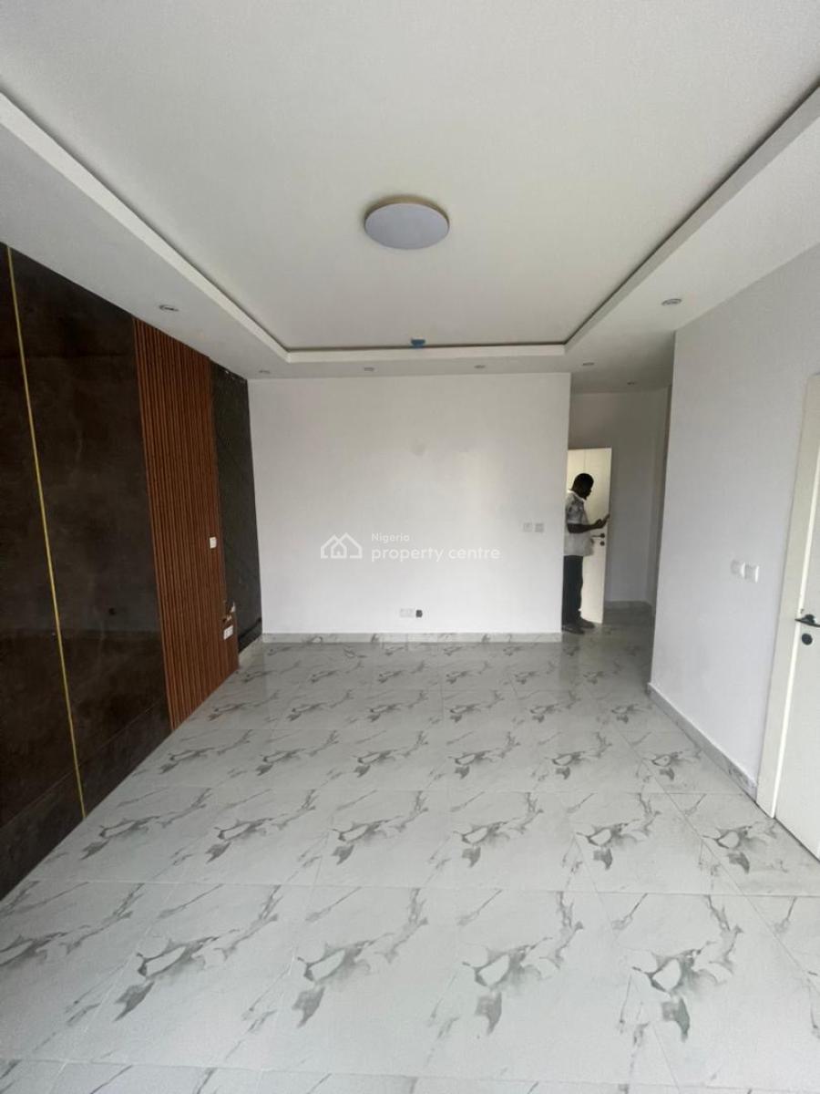 Luxurious 2 Bedroom Apartment in a Prestigious Estate, Periwinkle Estate, Lekki Phase 1, Lekki, Lagos, Flat / Apartment for Rent