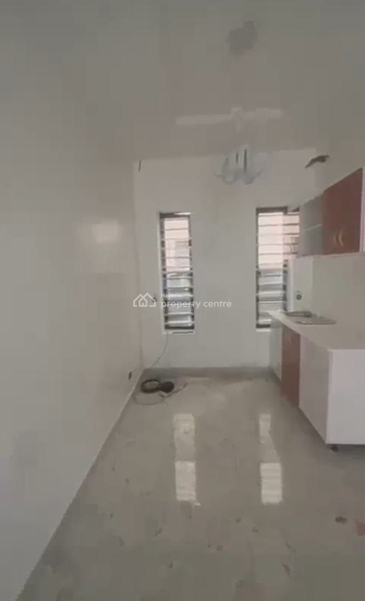 Spacious Studio Apartment with Personal Kitchen, Emcel Garden Estate Orchid Road, Lekki, Lagos, Self Contain (single Rooms) for Rent