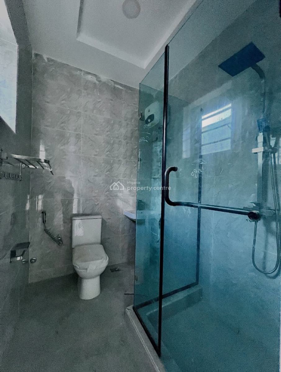 Fully Serviced 2 Bedroom Apartment with Elevator, Lekki Phase 1, Lekki, Lagos, Block of Flats for Sale