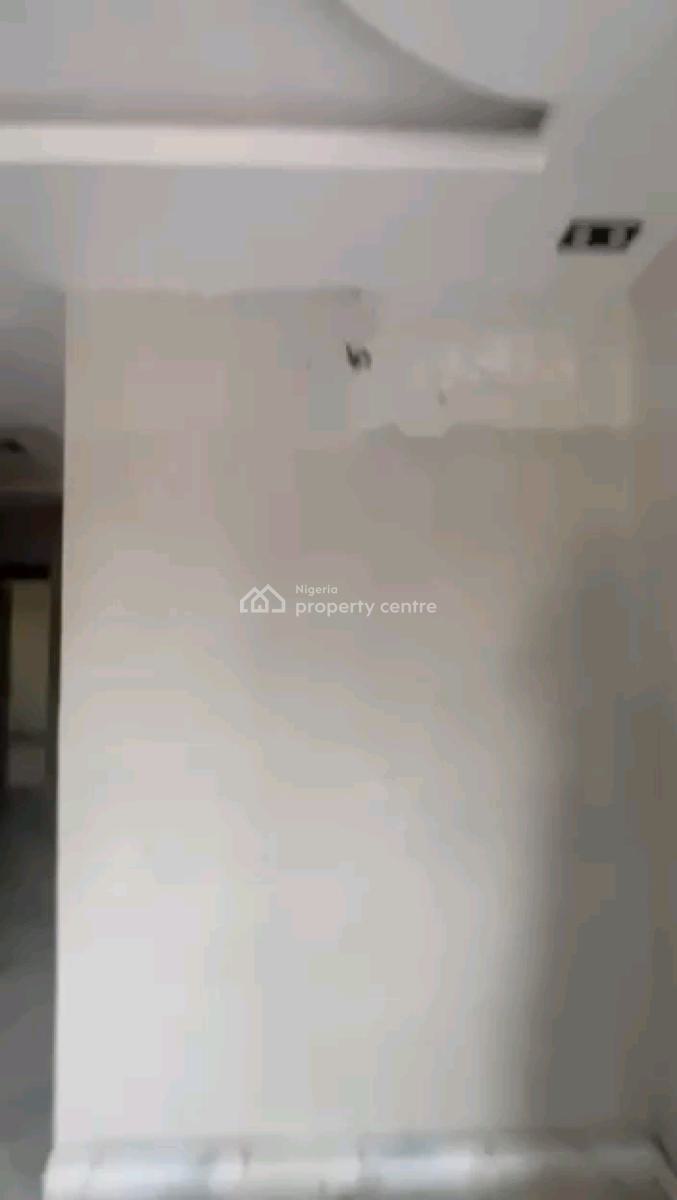 Newly Built Units of  2 Bedroom Upstairs and Downstairs, Ojuelegba, Surulere, Lagos, Flat / Apartment for Rent