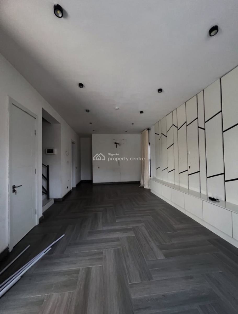4 Bedroom Maisonette, Lekki Phase 1, Lekki, Lagos, Terraced Duplex for Rent