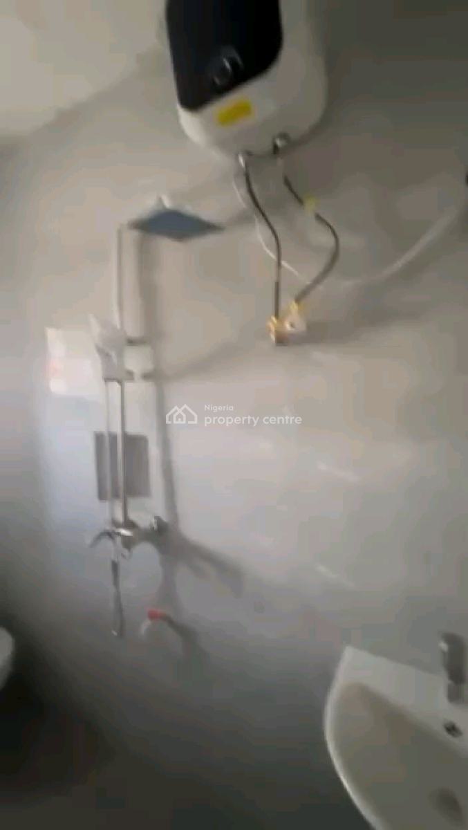 Newly Built Units of 3bedroom  Upstairs and Downstairs, Ojuelegba, Surulere, Lagos, Flat / Apartment for Rent