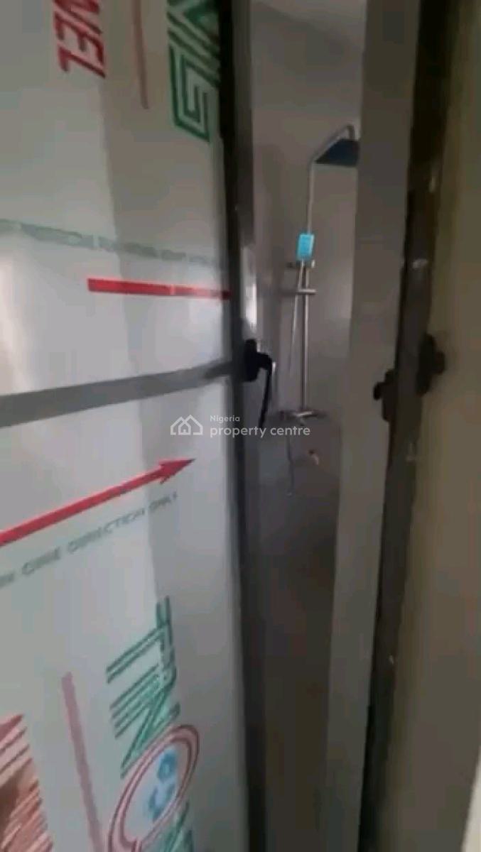 Newly Built Units of 3bedroom  Upstairs and Downstairs, Ojuelegba, Surulere, Lagos, Flat / Apartment for Rent