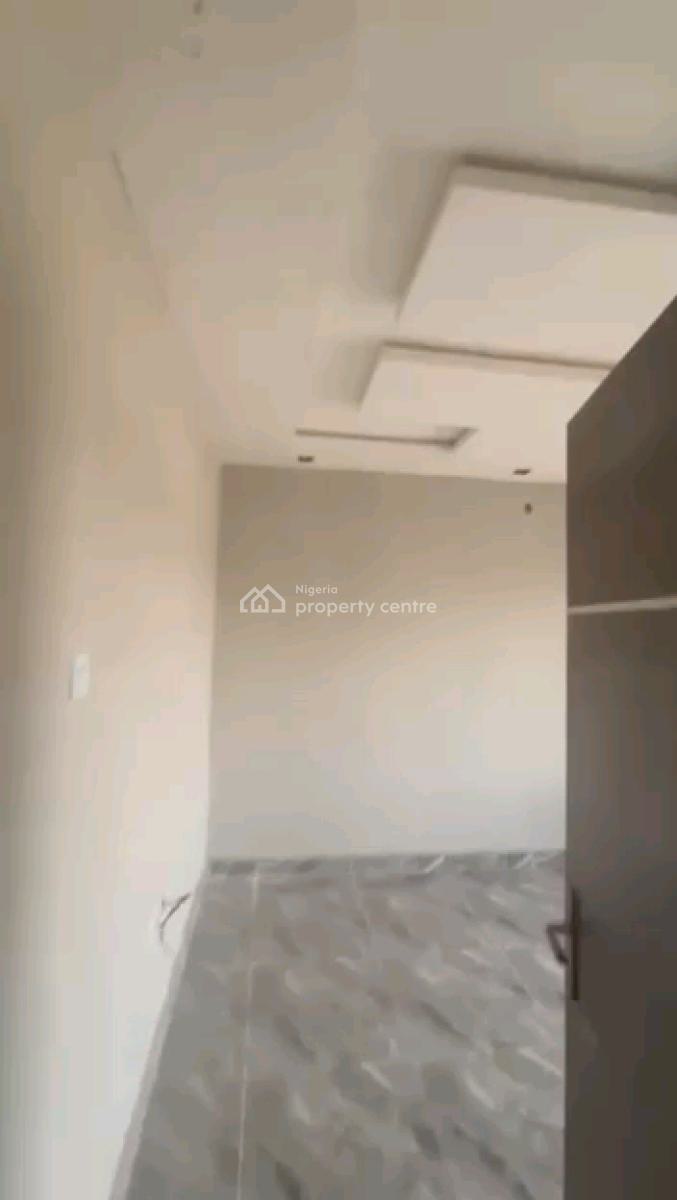 Newly Built Units of 3bedroom  Upstairs and Downstairs, Ojuelegba, Surulere, Lagos, Flat / Apartment for Rent