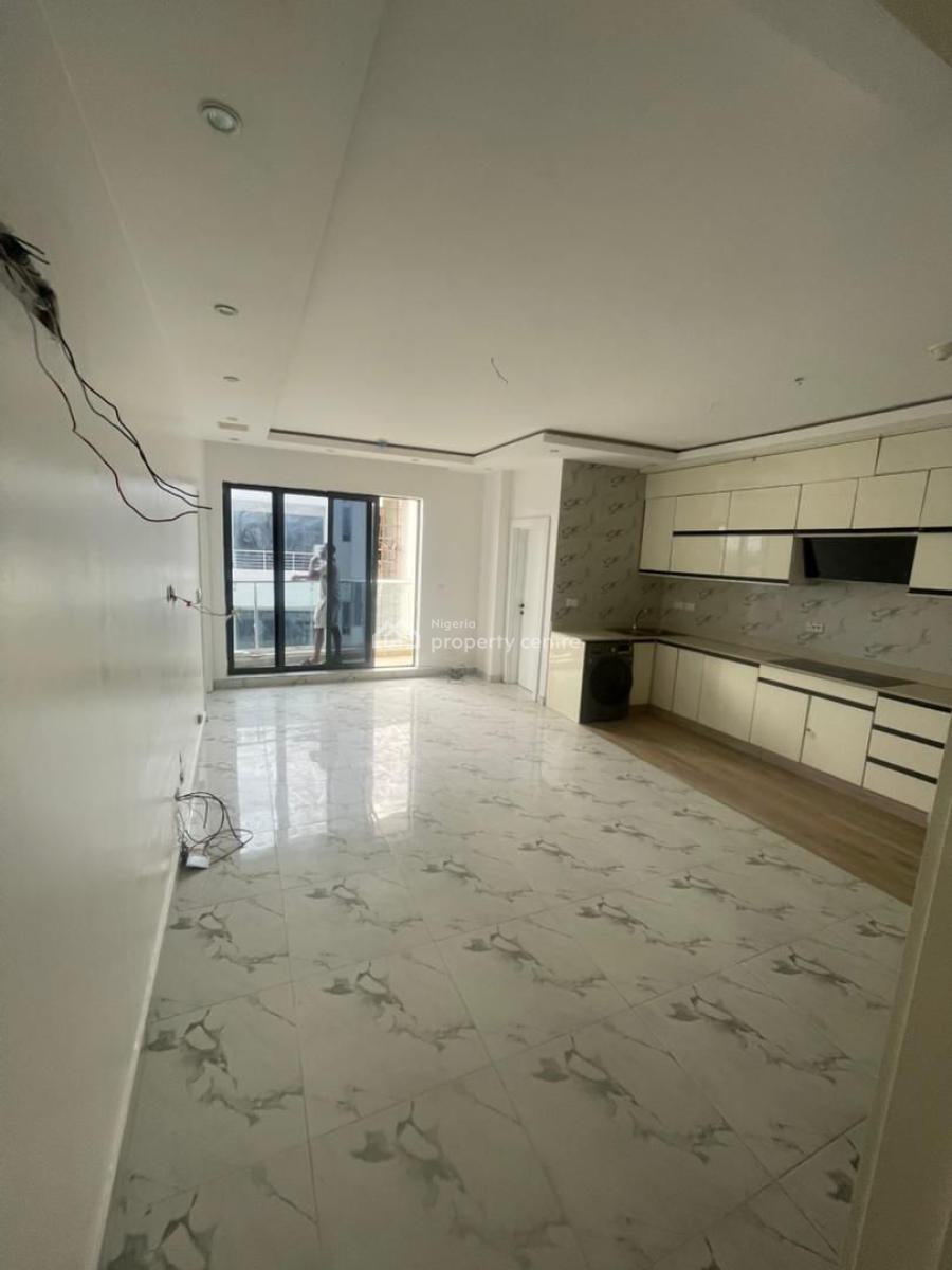 Luxuriously Built 2 Bedroom Apartment, Periwinkle Estate, Lekki Phase 1, Lekki, Lagos, Flat / Apartment for Rent