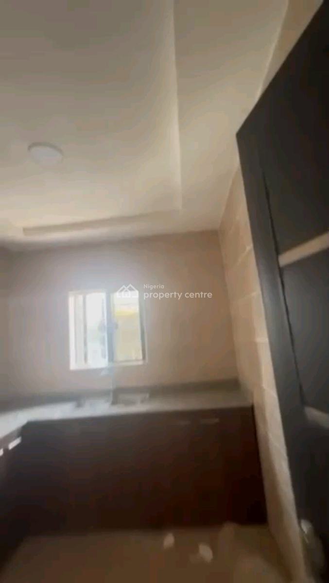 Newly Built Units of 2 Bedroom Upstairs and Downstairs, Ojuelegba, Surulere, Lagos, Flat / Apartment for Rent